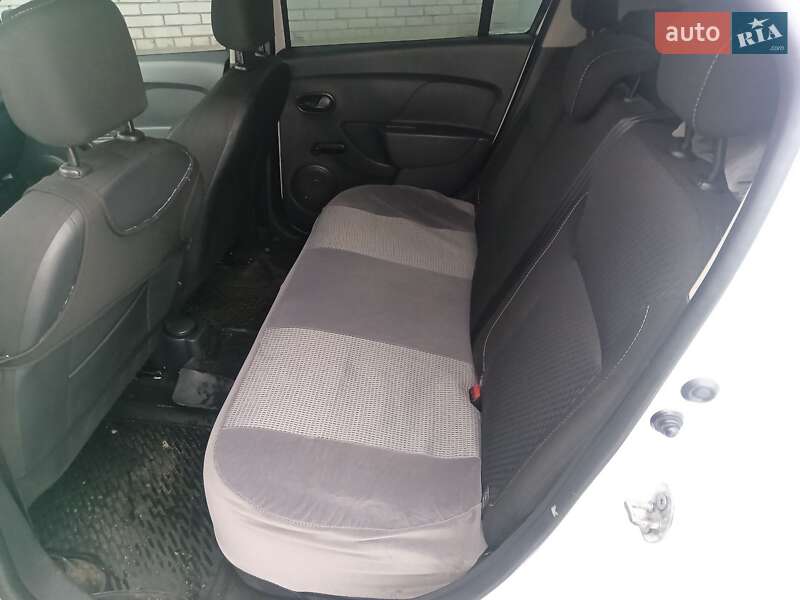 Седан Renault Logan 2017 в Вышгороде