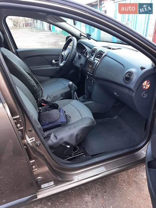 Седан Renault Logan 2021 в Николаеве