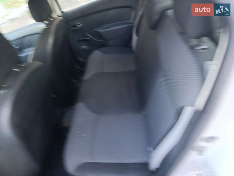 Седан Renault Logan 2016 в Хмельницком фото 8 Седан Renault Logan 2016 в Хмельницком