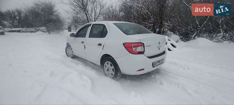 Седан Renault Logan 2013 в Прилуках