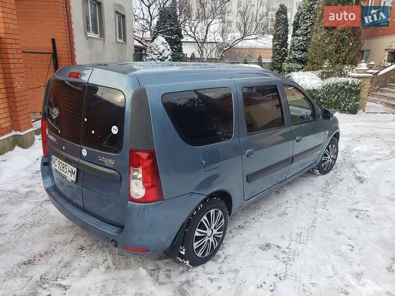 Универсал Renault Logan 2010 в Луцке