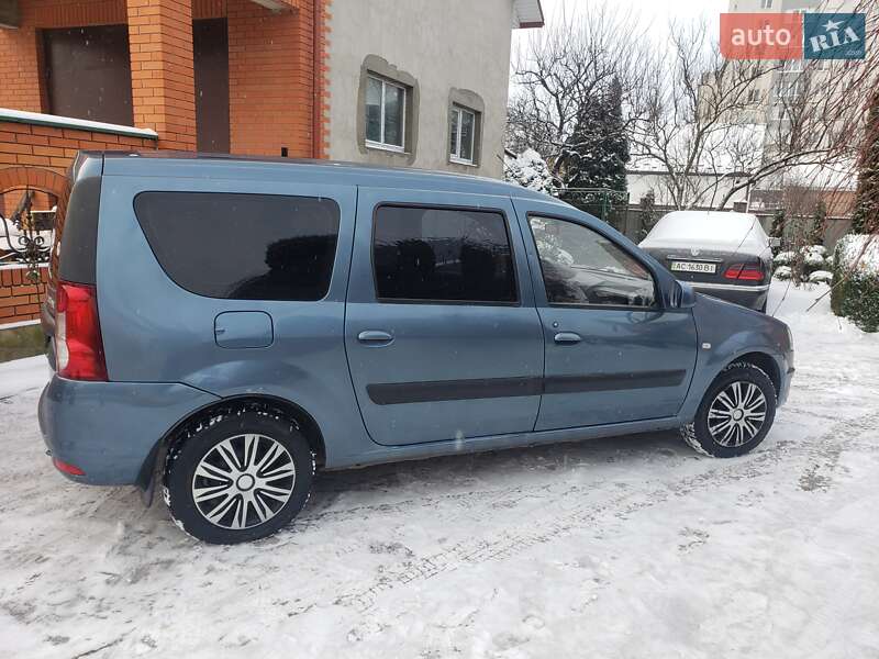 Универсал Renault Logan 2010 в Луцке