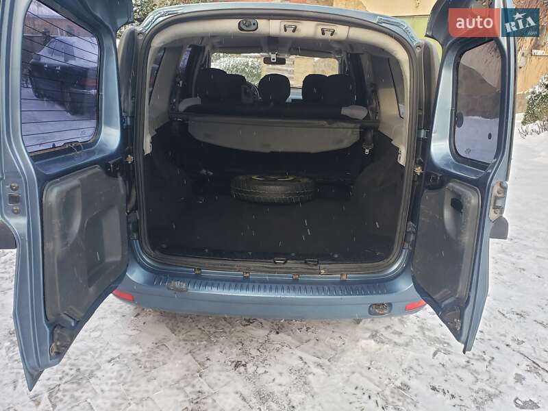 Универсал Renault Logan 2010 в Луцке