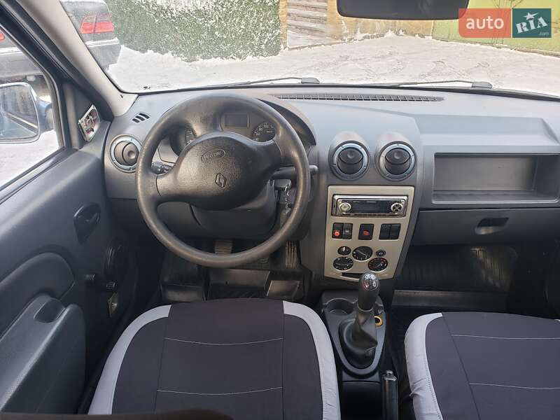 Универсал Renault Logan 2010 в Луцке