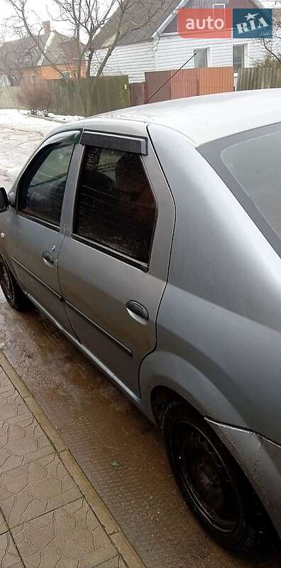 Седан Renault Logan 2010 в Барвенкове