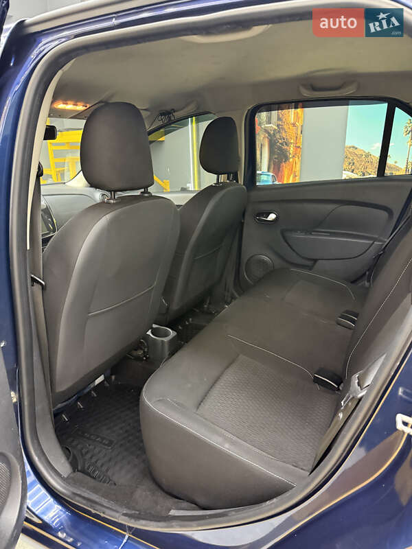 Седан Renault Logan 2019 в Днепре