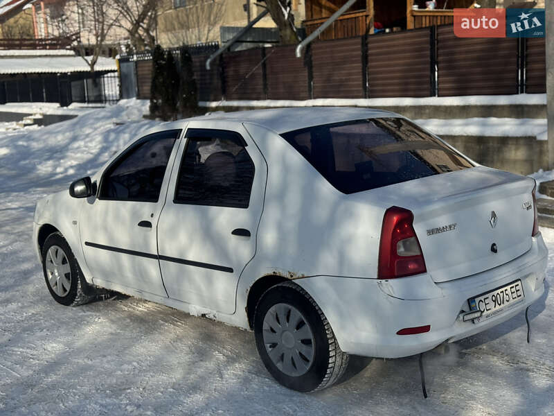 Седан Renault Logan 2012 в Чернівцях