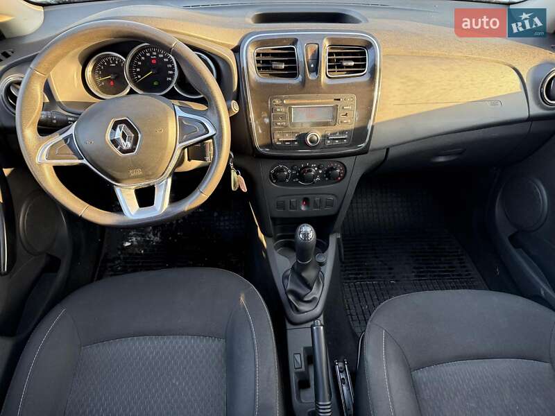 Седан Renault Logan 2017 в Киеве