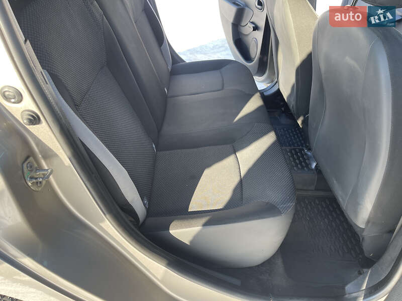 Универсал Renault Logan 2015 в Житомире фото 20 Универсал Renault Logan 2015 в Житомире