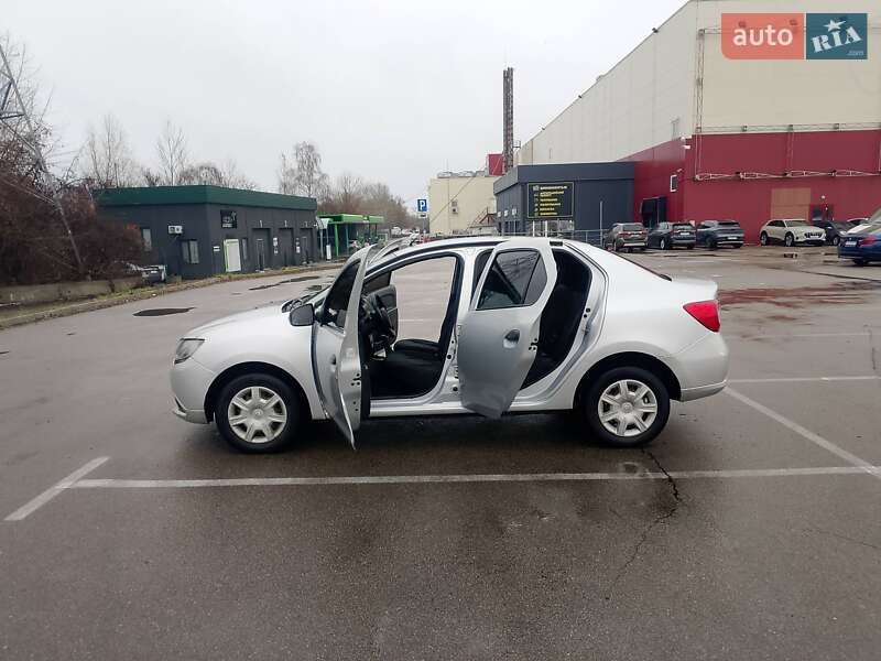 Седан Renault Logan 2016 в Києві фото 14 Седан Renault Logan 2016 в Києві