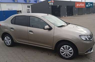Седан Renault Logan 2013 в Львові