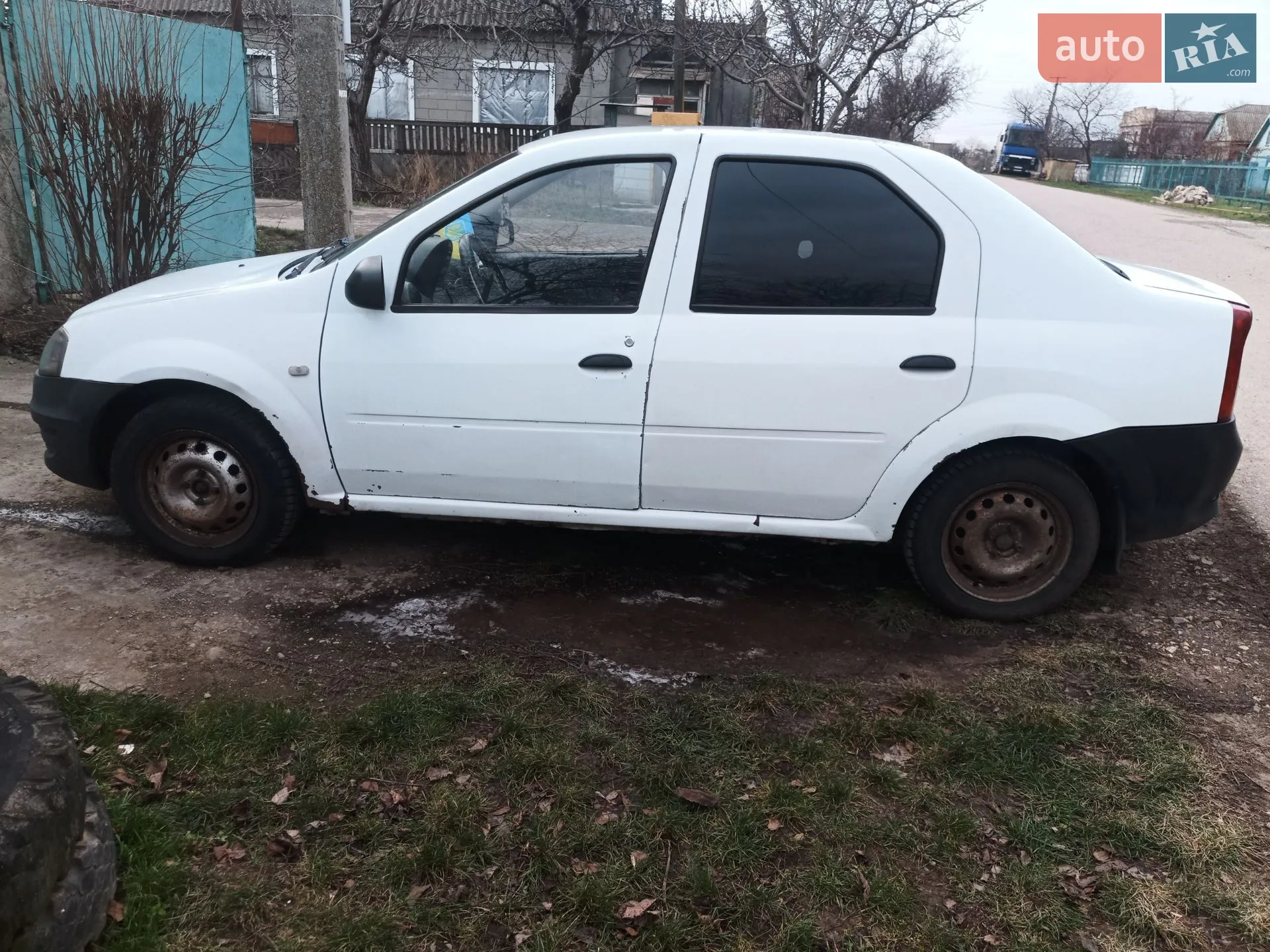 2013 Renault Logan - мініатюра 3