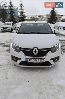 Седан Renault Logan 2017 в Львове