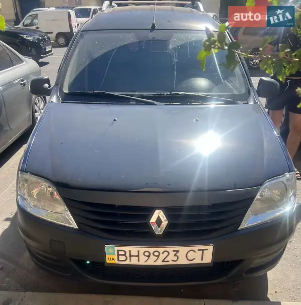 Renault Logan 2010