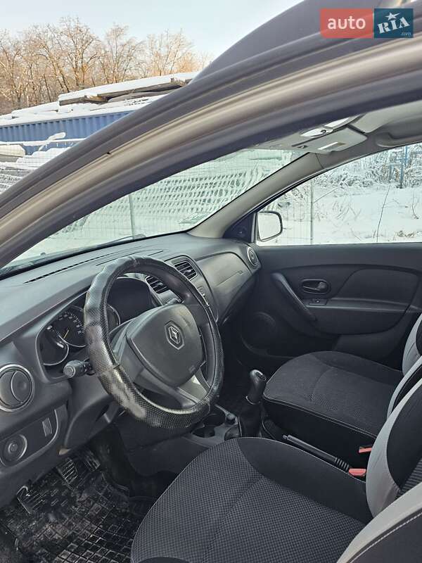 Универсал Renault Logan 2014 в Киеве