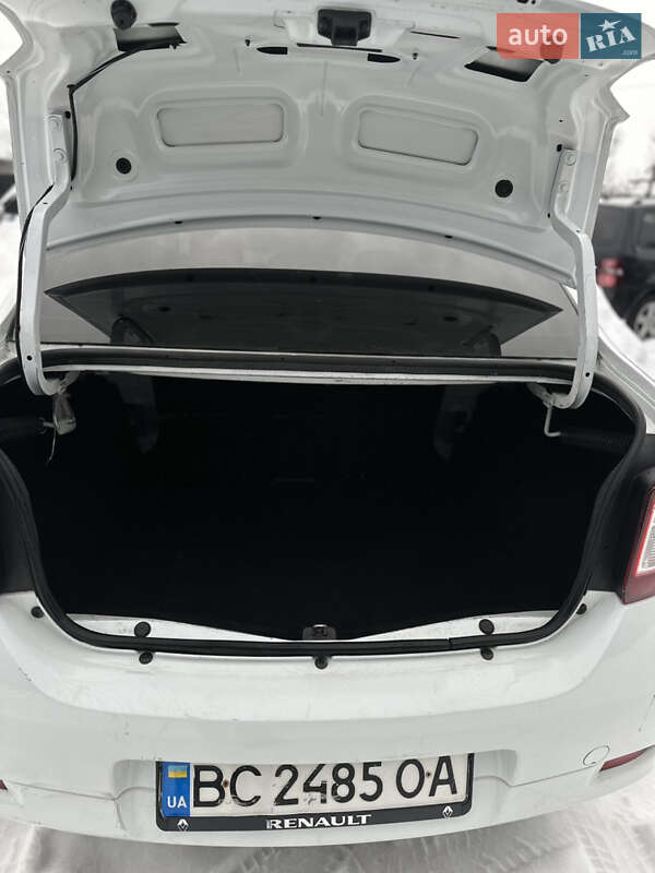 Седан Renault Logan 2016 в Дрогобичі