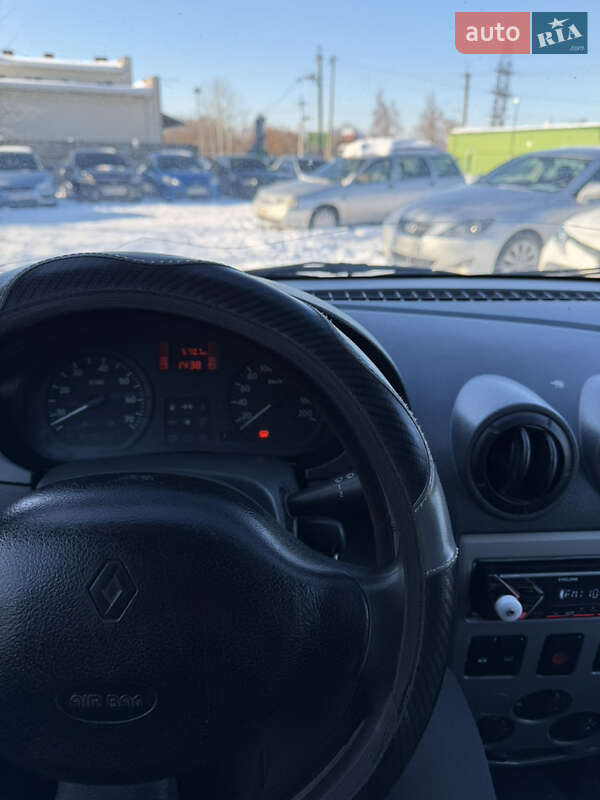 Универсал Renault Logan 2011 в Чернигове фото 24 Универсал Renault Logan 2011 в Чернигове