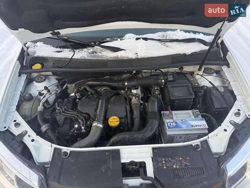 Универсал Renault Logan 2017 в Киеве фото 12 Универсал Renault Logan 2017 в Киеве