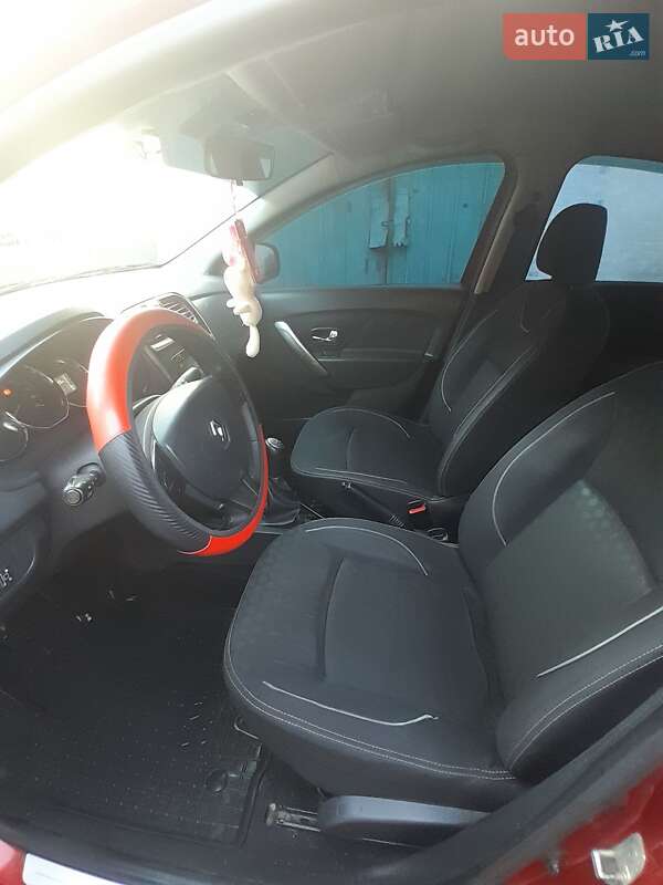 Седан Renault Logan 2013 в Решетиловке фото 12 Седан Renault Logan 2013 в Решетиловке