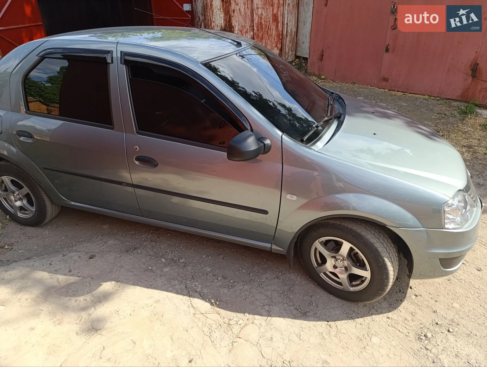 2011 Renault Logan - мініатюра 7