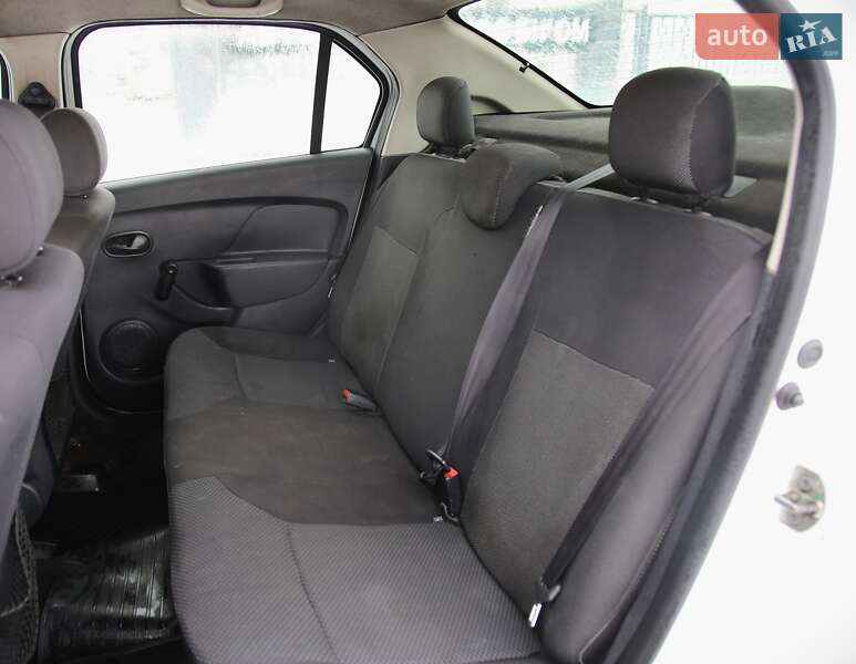 Седан Renault Logan 2013 в Харькове фото 8 Седан Renault Logan 2013 в Харькове