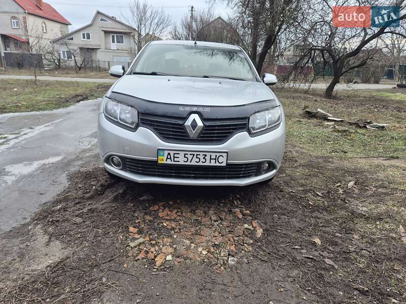 Седан Renault Logan 2013 в Новомосковську