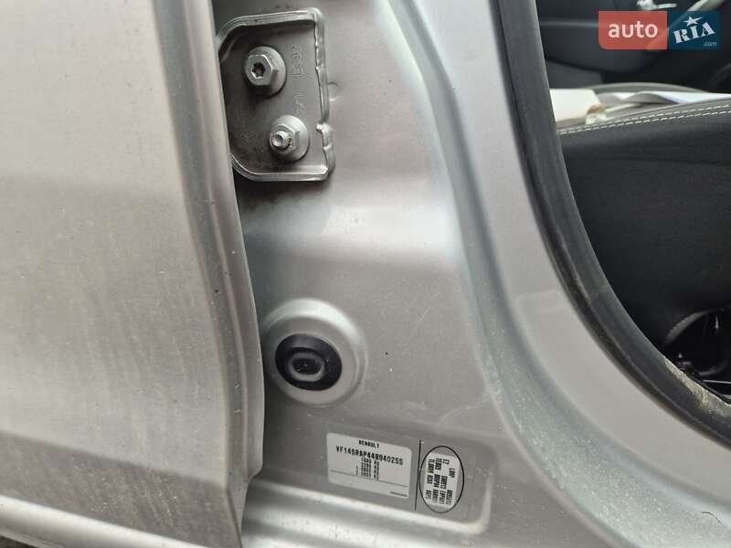 Седан Renault Logan 2013 в Новомосковську