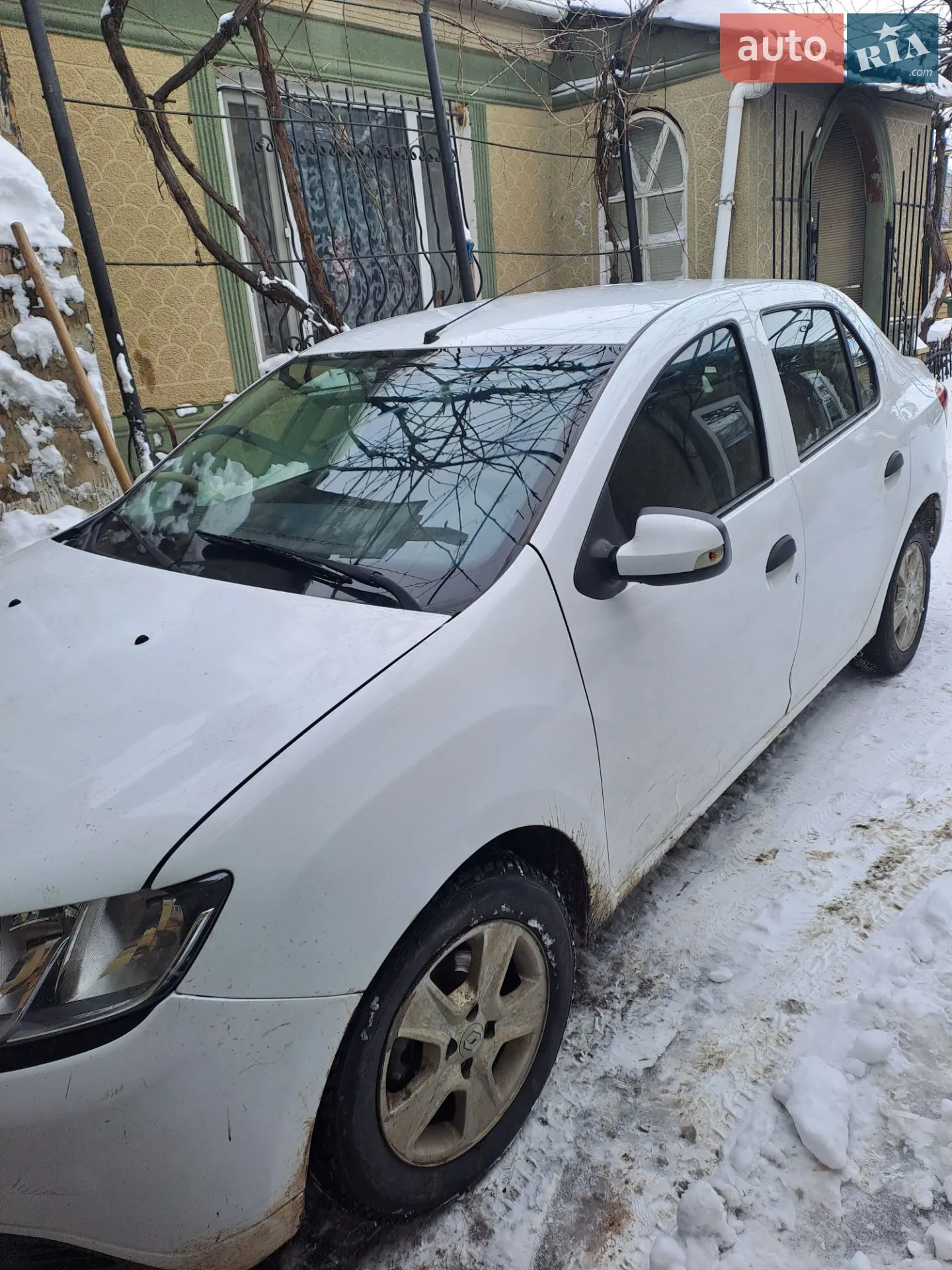 2014 Renault Logan - мініатюра 2