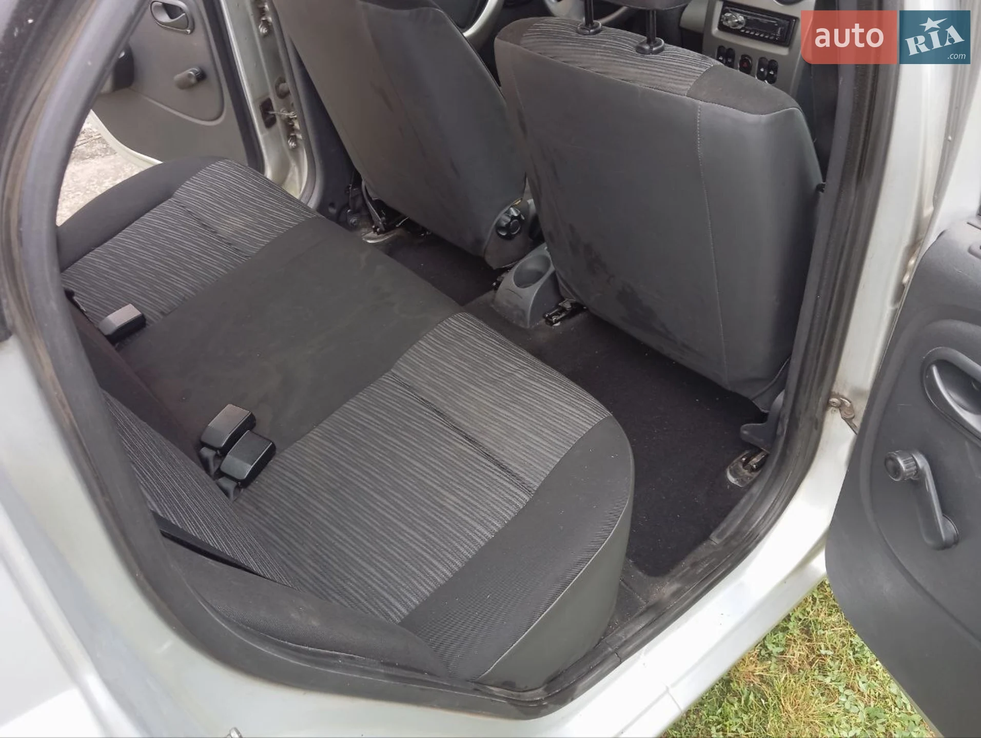 2011 Renault Logan - мініатюра 7