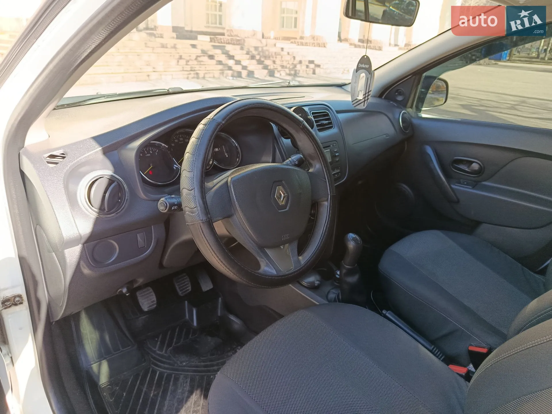 2014 Renault Logan - мініатюра 7
