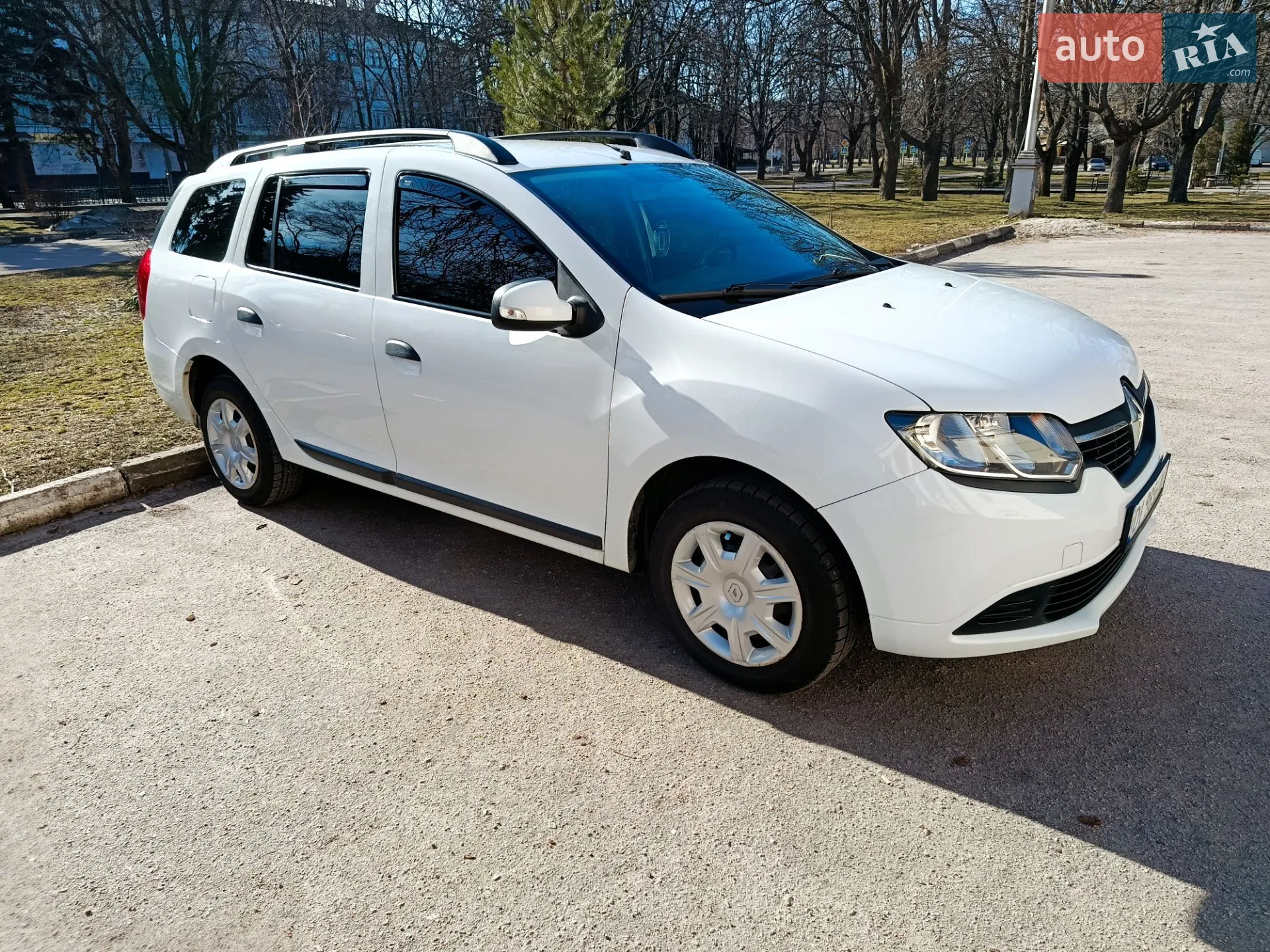 2014 Renault Logan - мініатюра 5