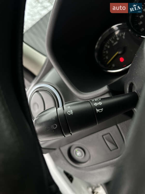 Седан Renault Logan 2016 в Дрогобыче