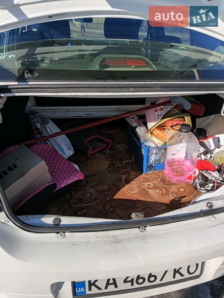 Седан Renault Logan 2015 в Киеве