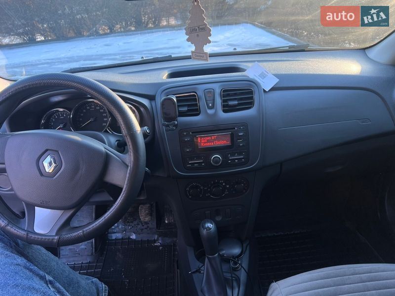 Седан Renault Logan 2015 в Миргороді