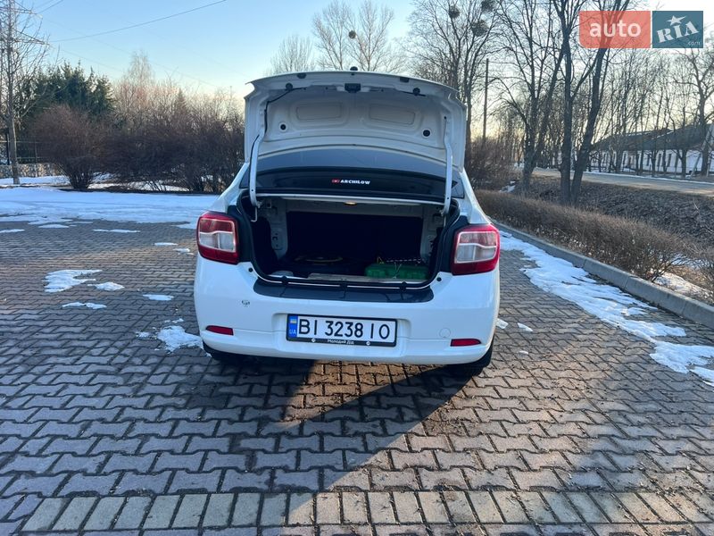 Седан Renault Logan 2015 в Миргороді