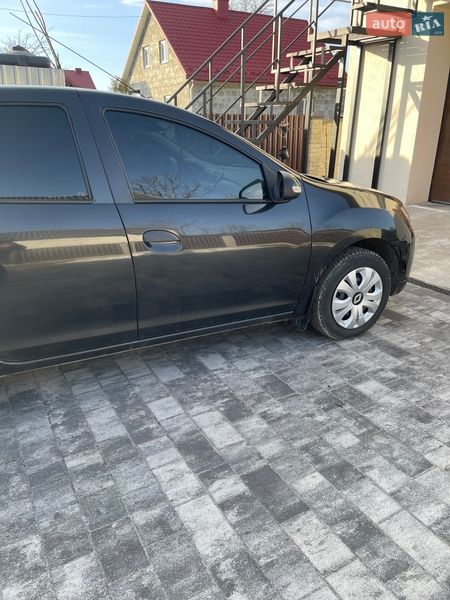 Седан Renault Logan 2014 в Буске