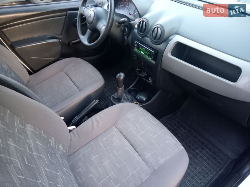 Седан Renault Logan 2009 в Тернополе