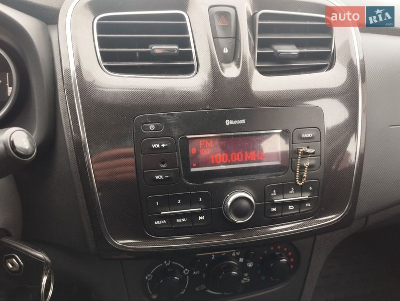 Седан Renault Logan 2019 в Бобровиці