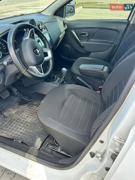 Седан Renault Logan 2021 в Черкасах