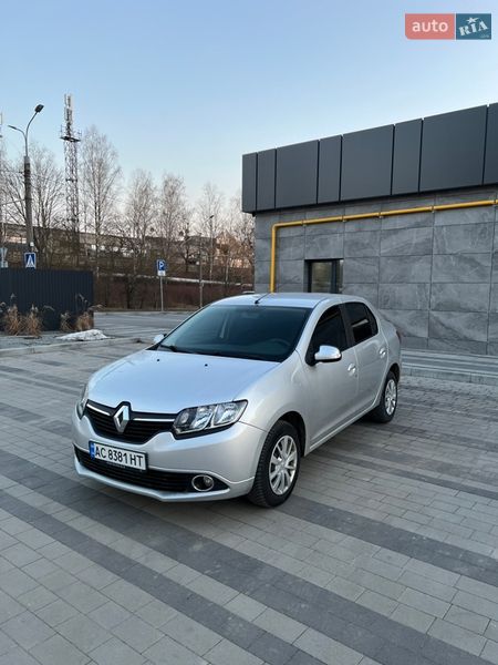 Седан Renault Logan 2013 в Луцке