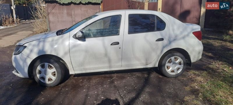 Седан Renault Logan 2015 в Киеве