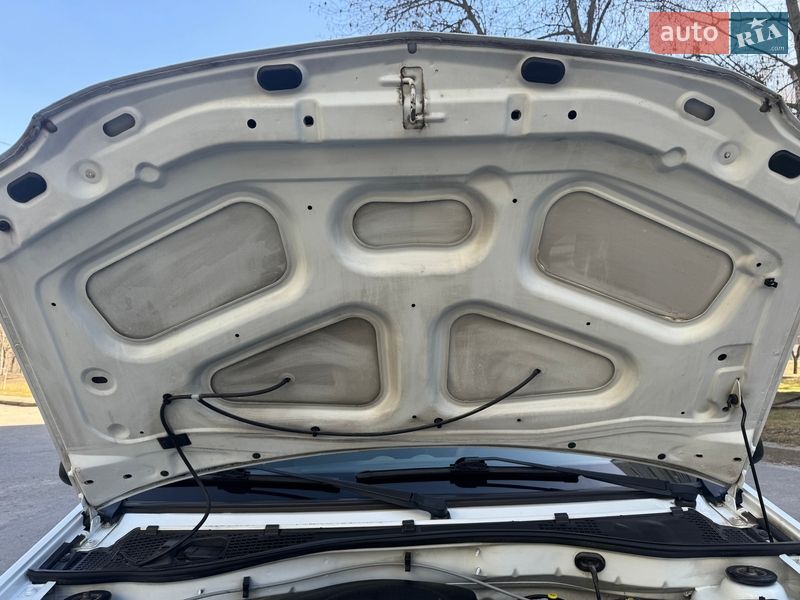 Седан Renault Logan 2010 в Запорожье