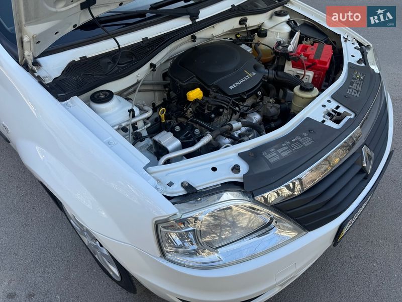 Седан Renault Logan 2010 в Запорожье