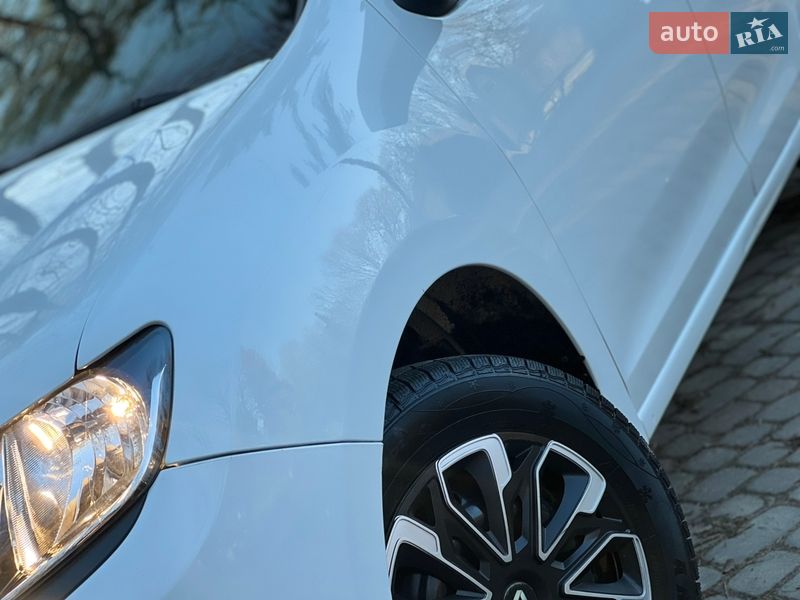 Седан Renault Logan 2016 в Дрогобыче