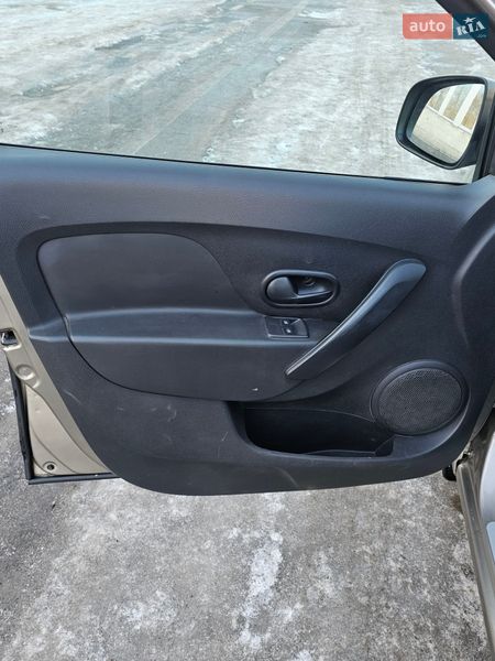 Универсал Renault Logan 2014 в Киеве