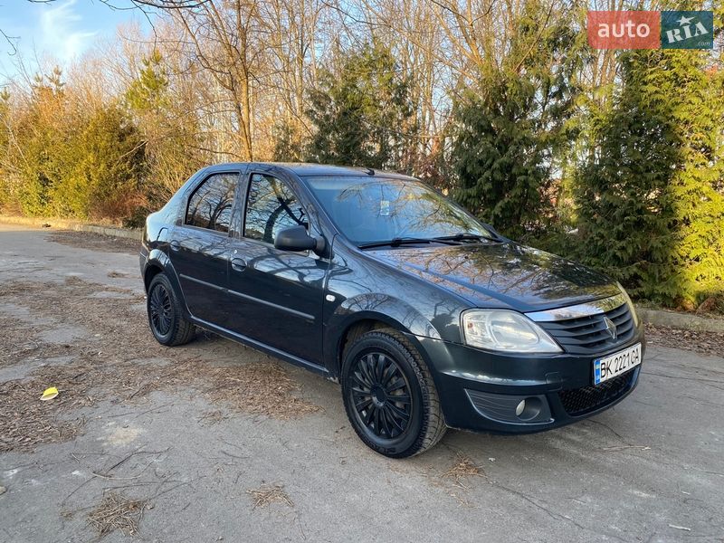 Седан Renault Logan 2010 в Рівному