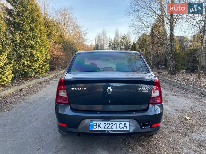 Седан Renault Logan 2010 в Рівному