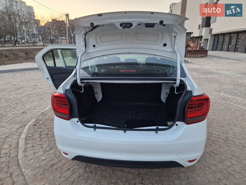 Седан Renault Logan 2020 в Хмельницком