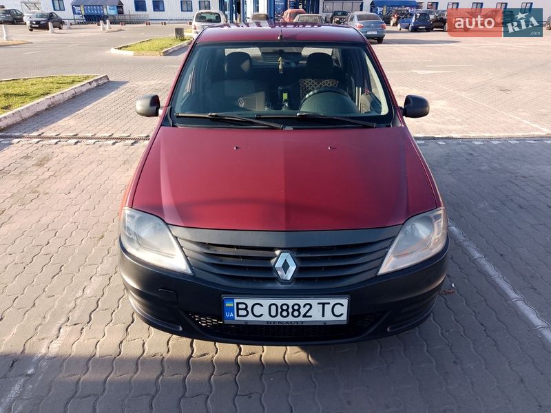 Renault Logan 2011