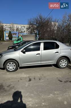 Седан Renault Logan 2015 в Києві